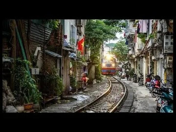 Khám phá Thế giới, Kiếm Tiền từ Vlog: Hotspot Matrix - Người Bạn Đồng Hành
